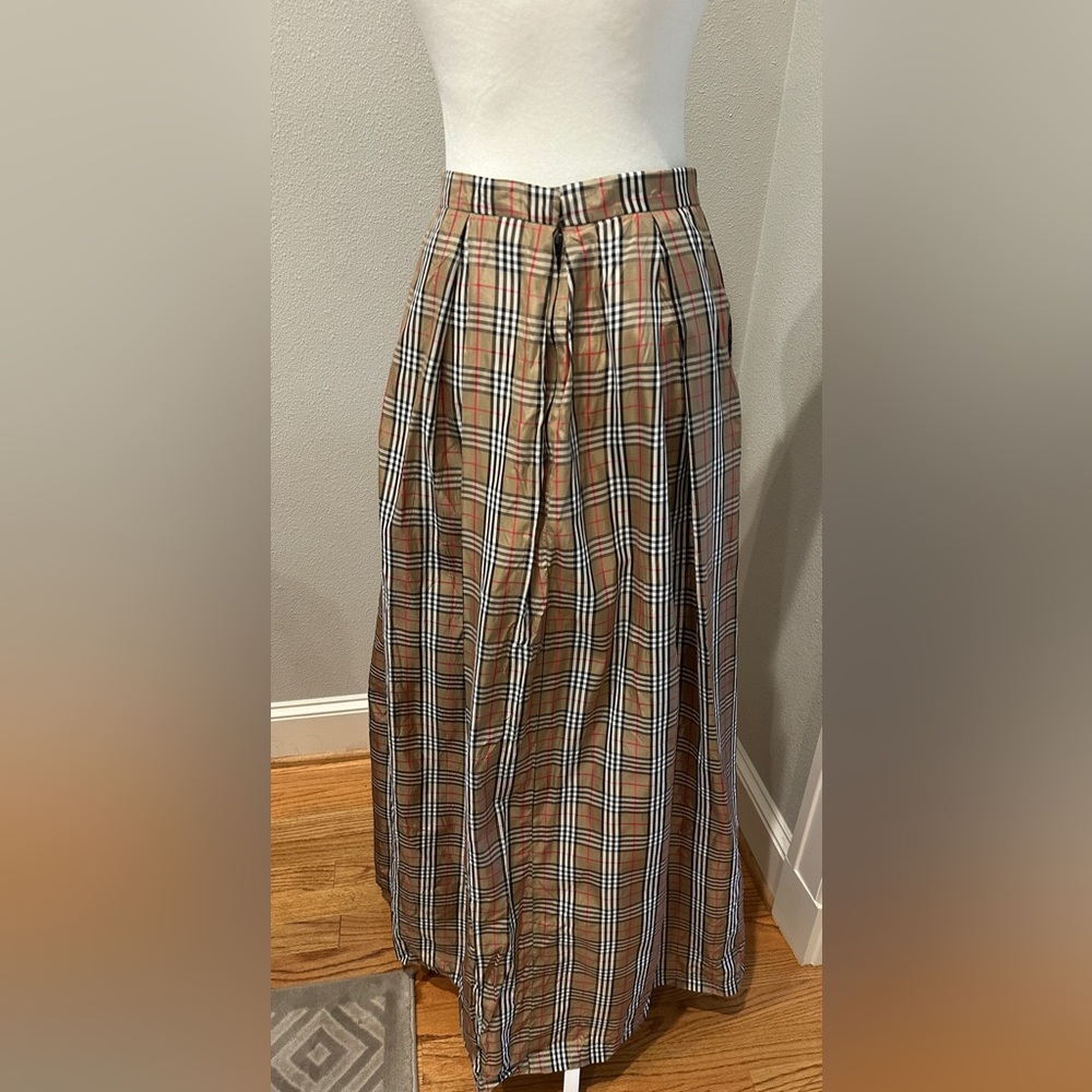 Elegant Burberry style Plaid Taffeta Maxi Skirt in Brown and Black